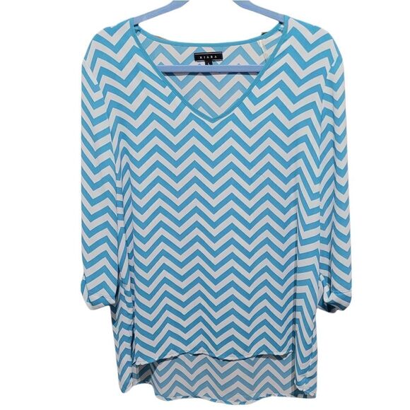 Blue white chevron blouse - Picture 1 of 1